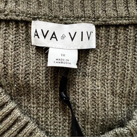 NWT Ava & Viv Green and Oatmeal Striped V-Neck Pullover Sweater- Size 1X - Picture 7 of 10